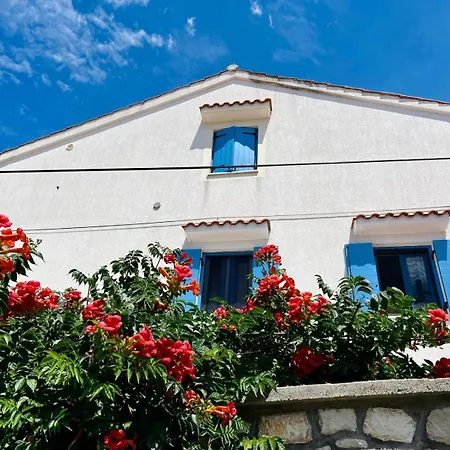 Apartment House Mateja Unije